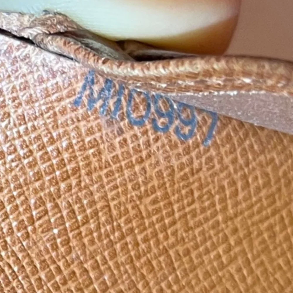 Auc Louis Vuitton French Style Port Monogram Wallet